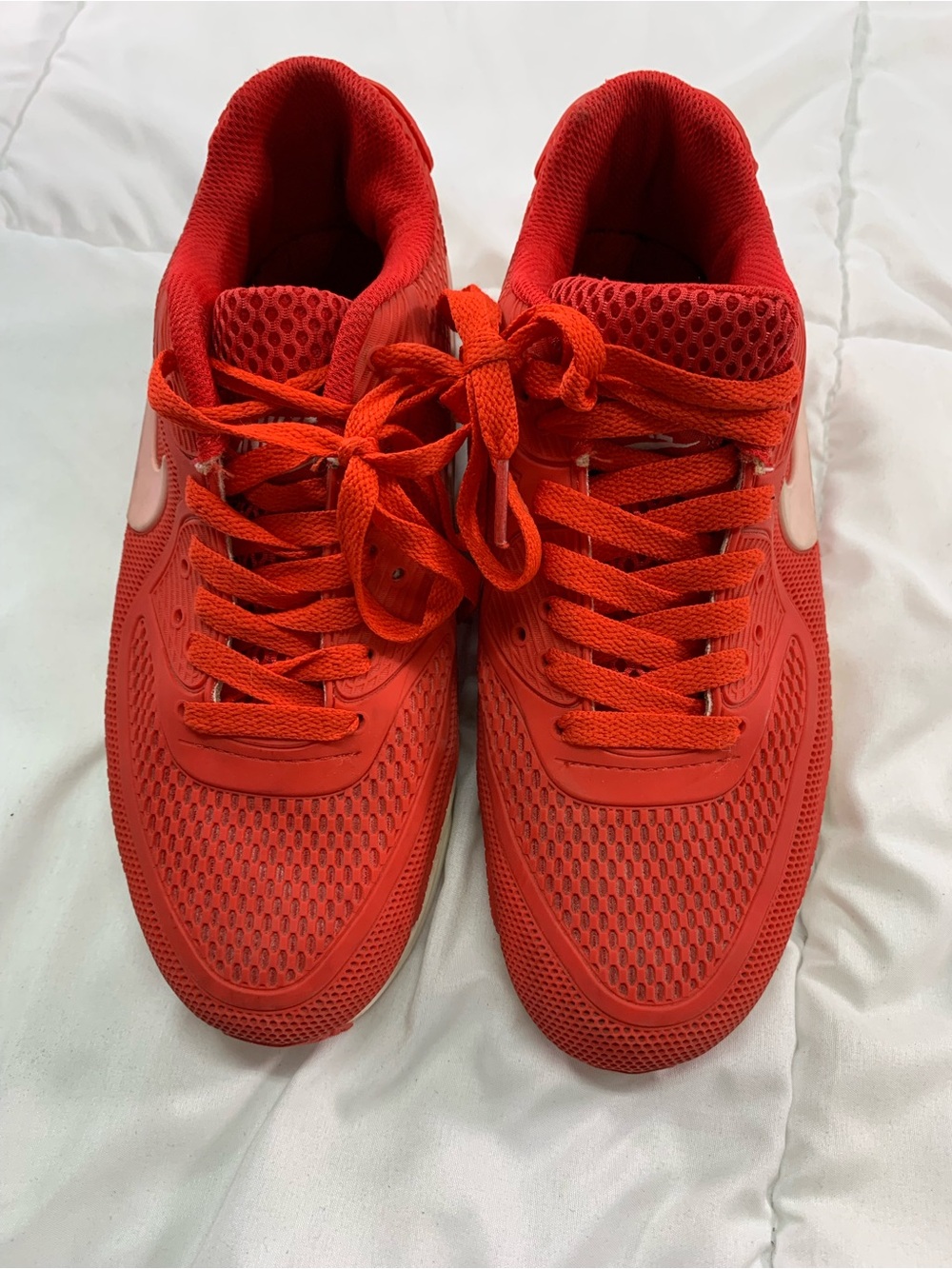 Preloved Nike Air sneakers size 8